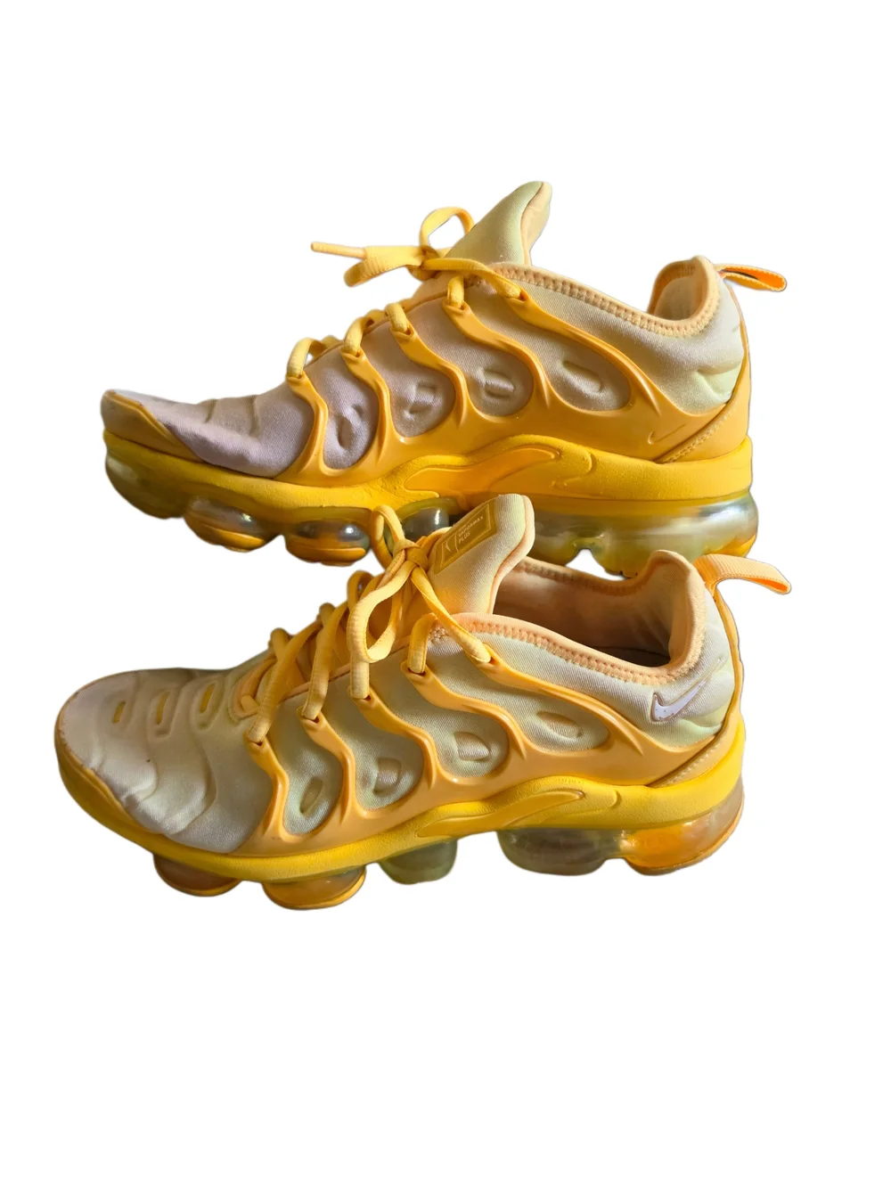 Nike Womens Sz 7 Ombre Yellow Tennis Shoes